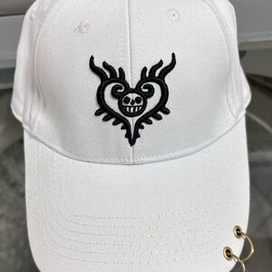 Officially licensed One Piece headwear by TOEI Animation.
